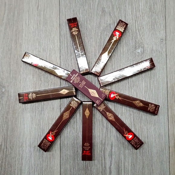 NIB Charlotte Tilbury Screen Siren #12 liquid lipstick matte red - Picture 3 of 8